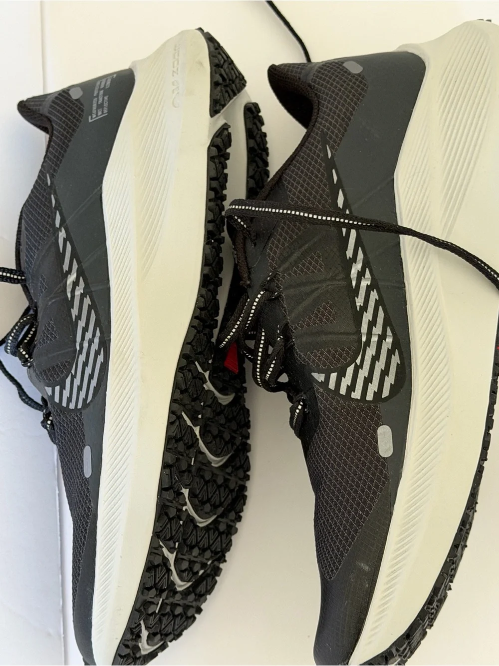 Nike Air zoom Winflow 7 black grey women’s 9 new